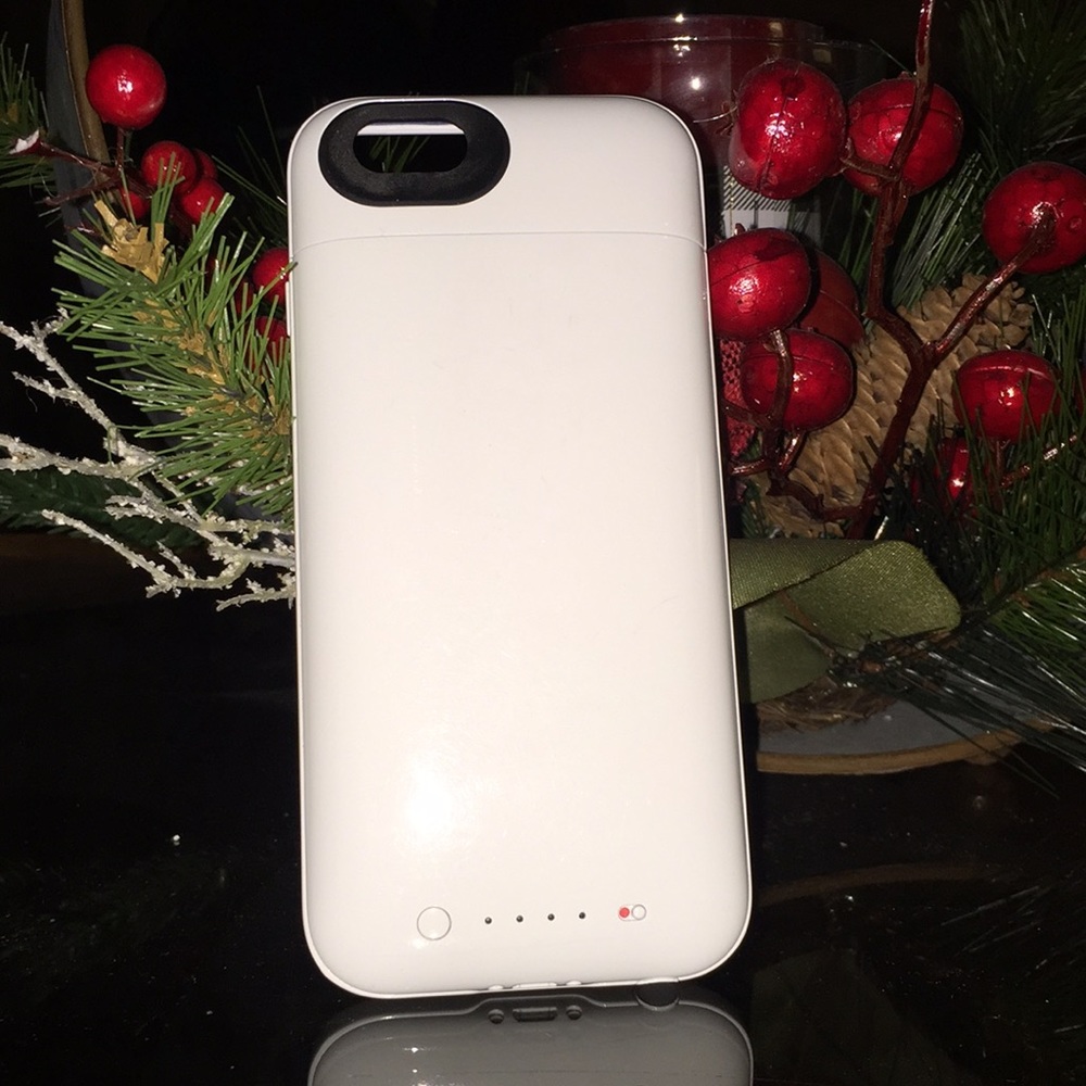 COPY - Mophie Charging Case